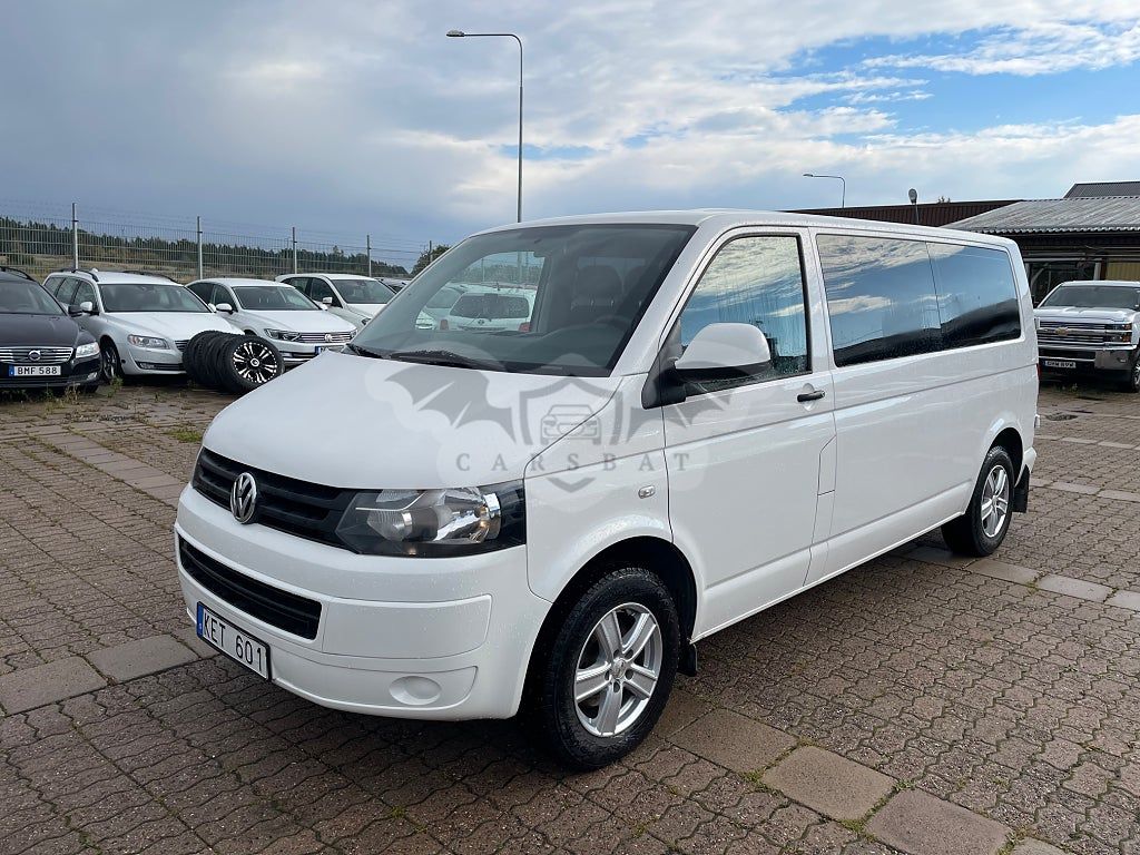 Volkswagen Caravelle 2013