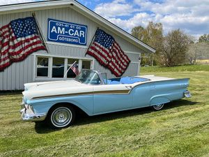 Ford Fairlane 1957
