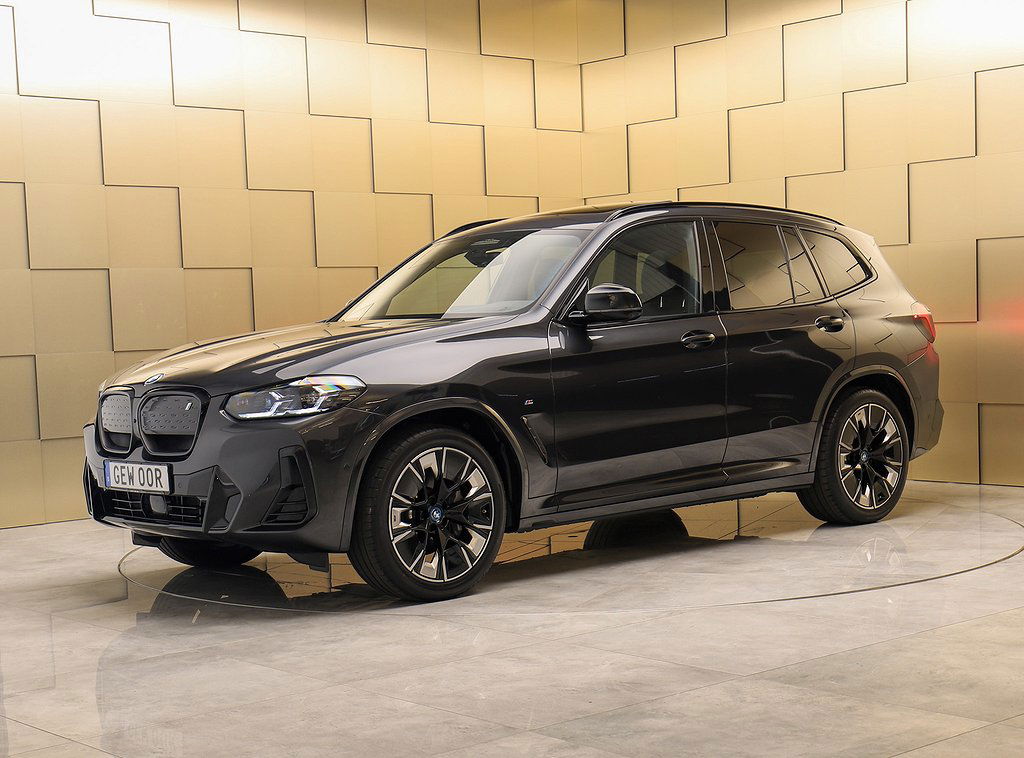 BMW iX3 2023