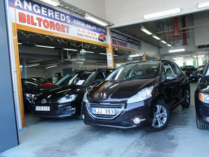 Peugeot 208 2013