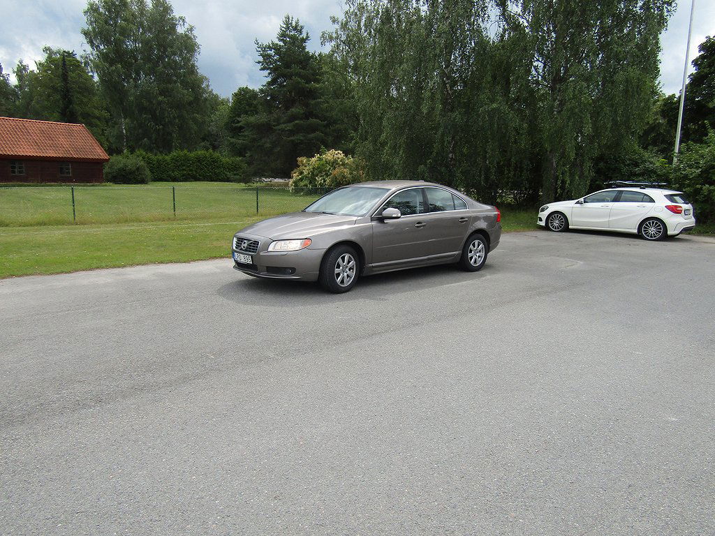 Volvo S80 2011