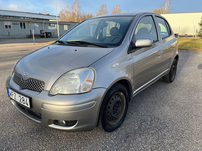 Toyota Yaris 2004