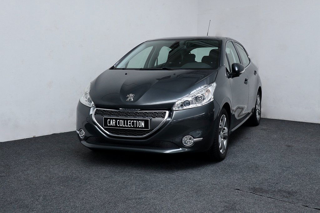 Peugeot 208 2012