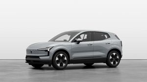 Volvo EX30 2023