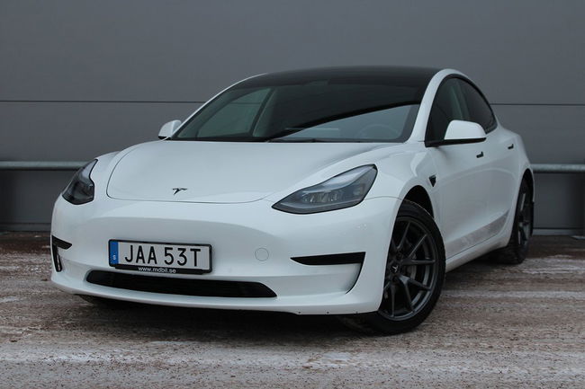 Tesla Model 3 2021