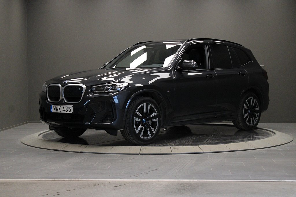 BMW iX3 2023