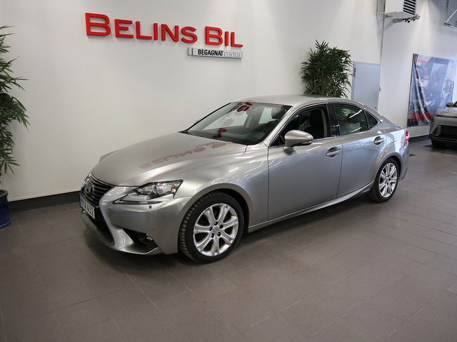 Lexus IS 2016