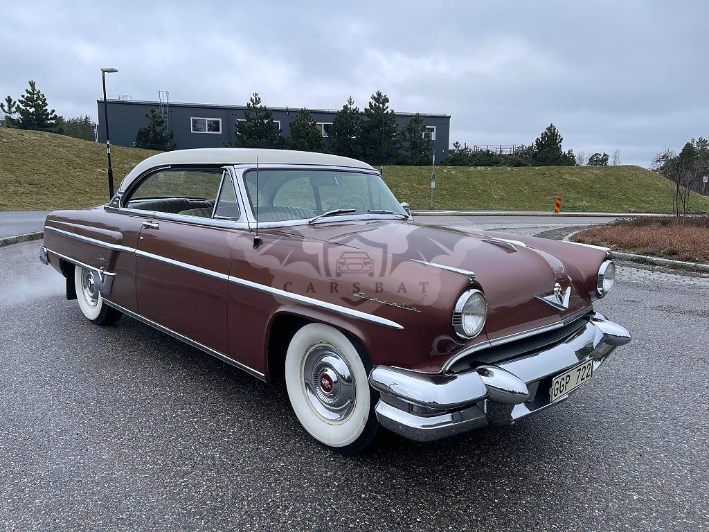 Lincoln Capri 1954