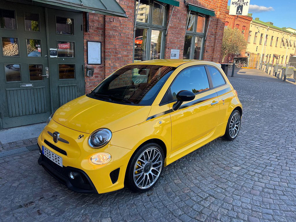 Abarth 595 2016