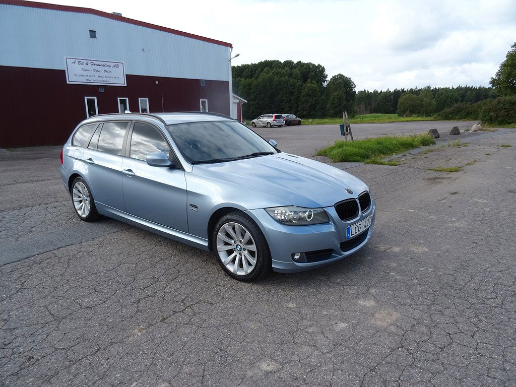 BMW 3 Series 320 2010