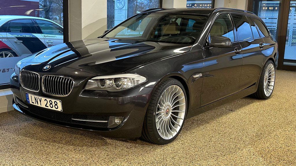 BMW 5 Series 523 2010