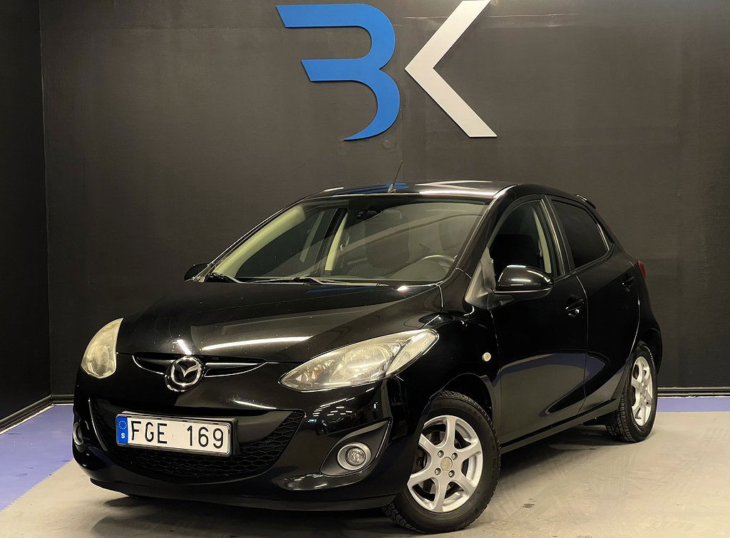 Mazda 2 2012