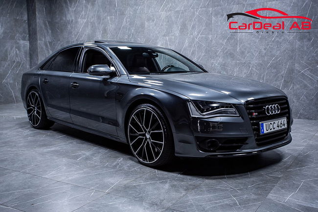 Audi S8 2012