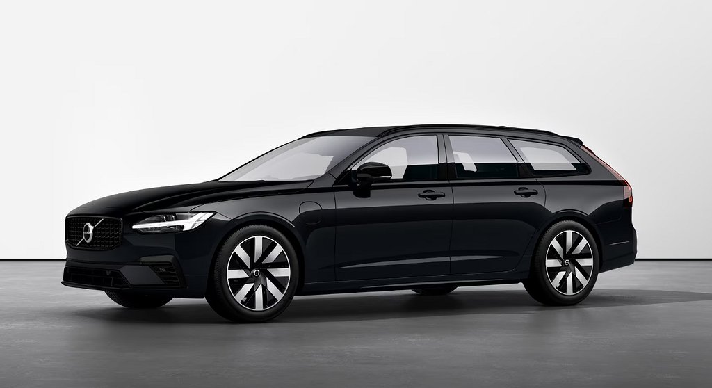 Volvo V90 2025