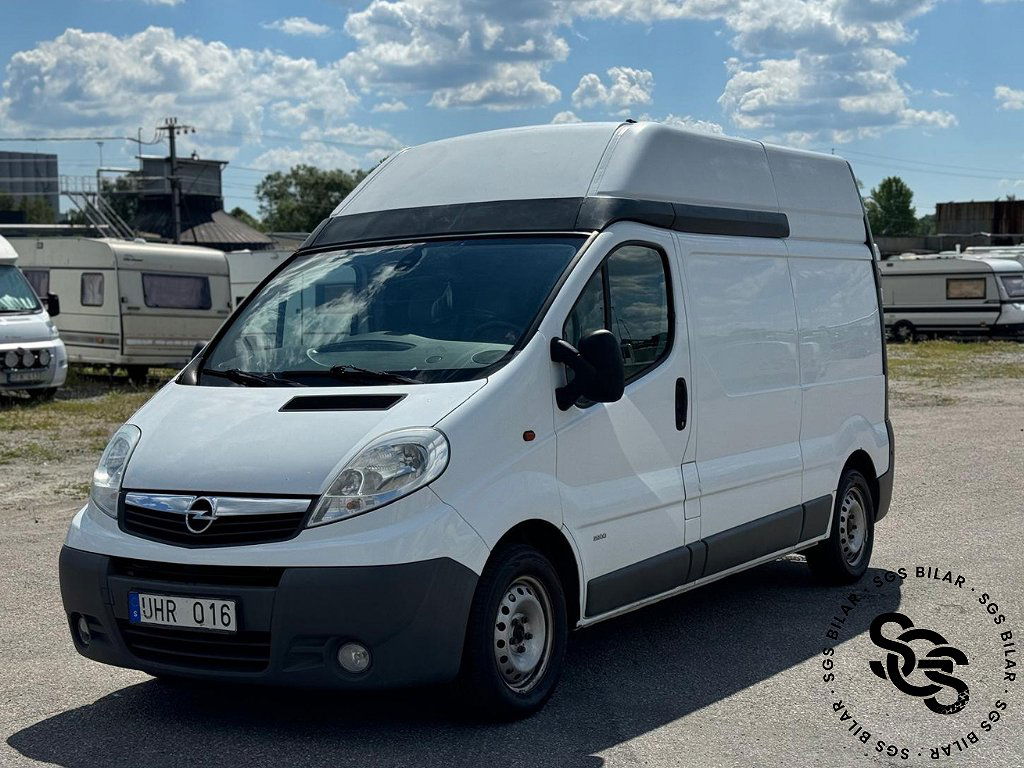 Opel Vivaro 2011