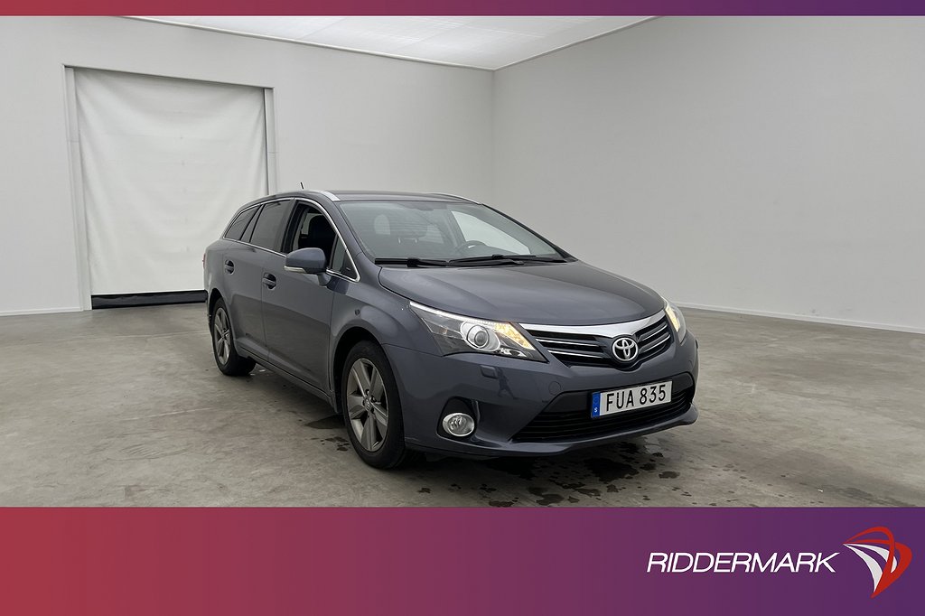 Toyota Avensis 2015