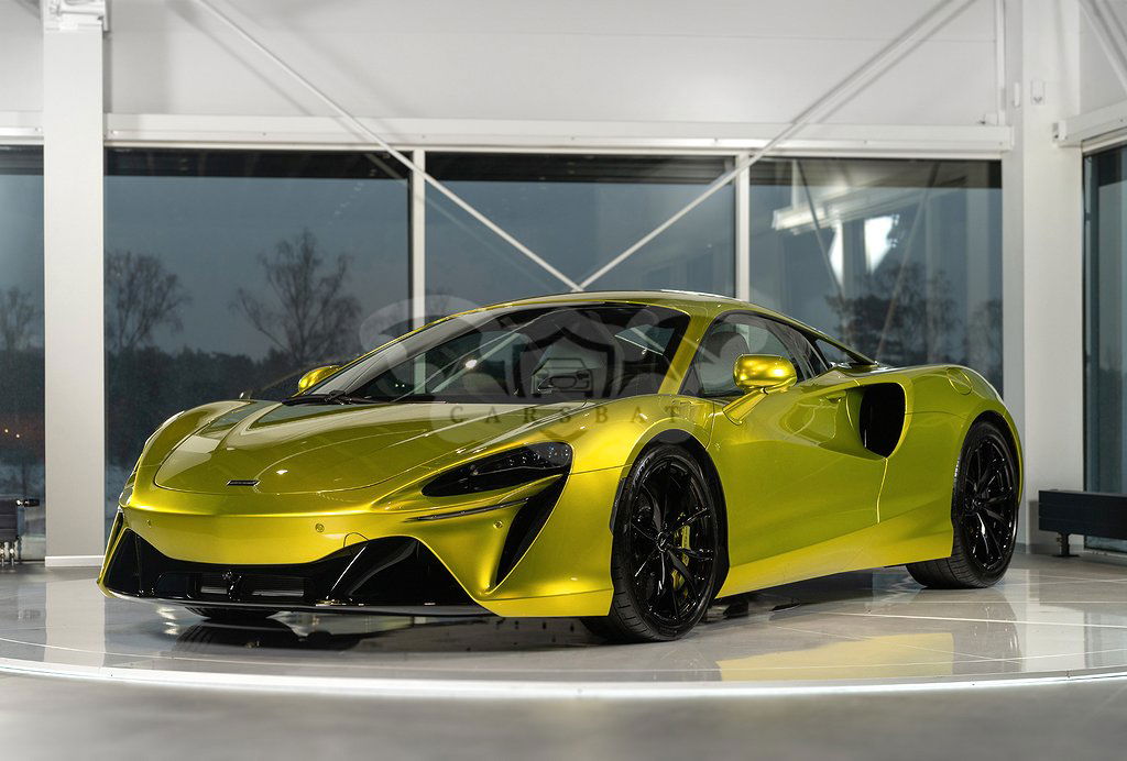 McLaren Artura 2023