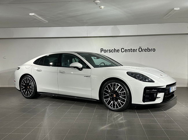 Porsche Panamera 2024