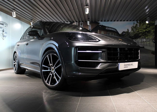 Porsche Cayenne 2023