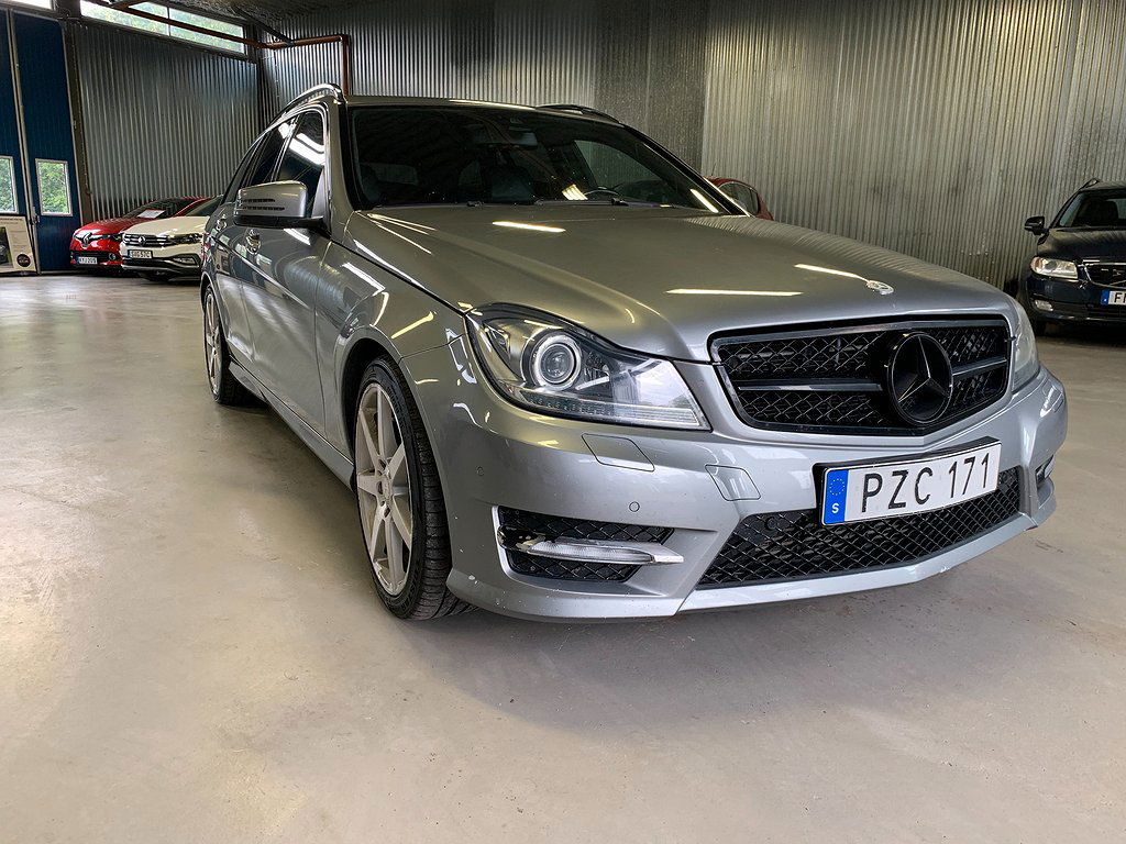 Mercedes-Benz C 2012