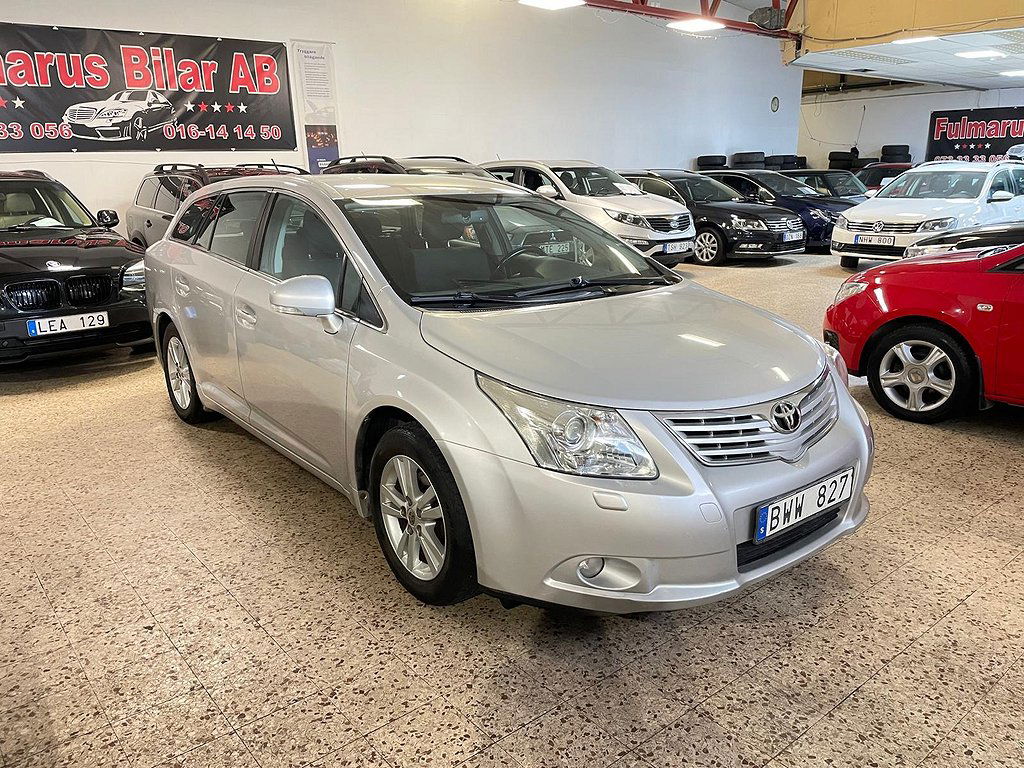 Toyota Avensis 2010