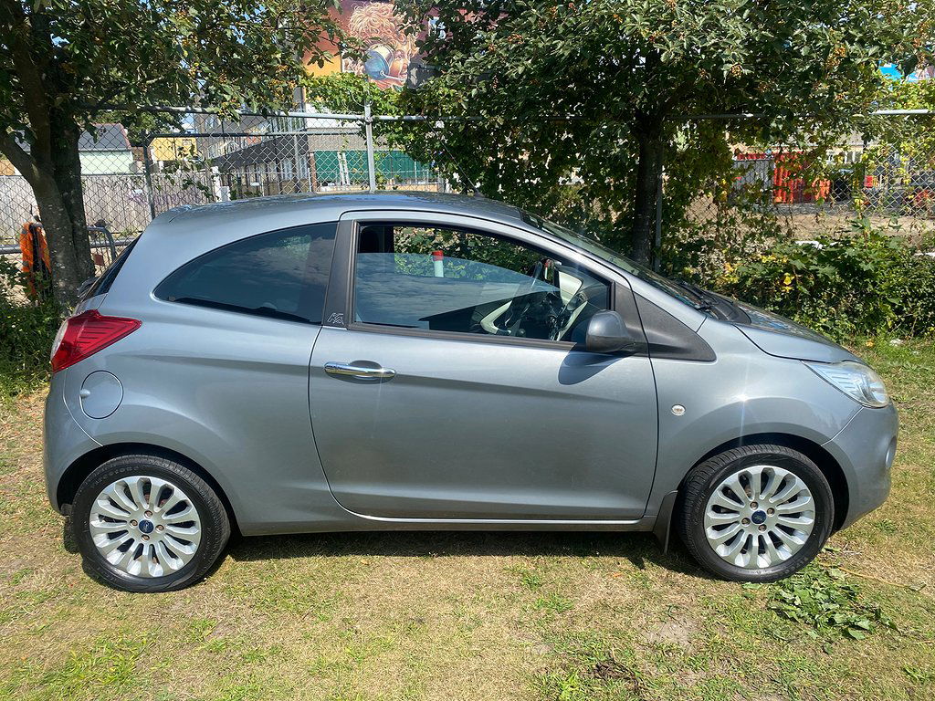 Ford KA/KA+ 2011