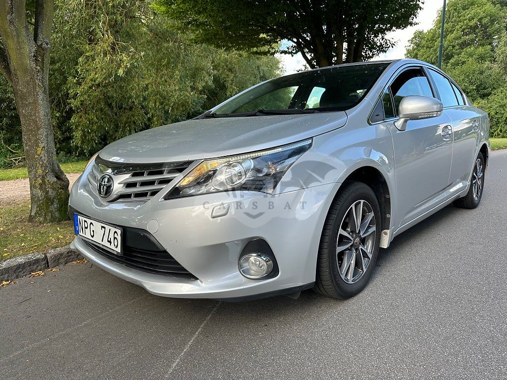 Toyota Avensis 2013