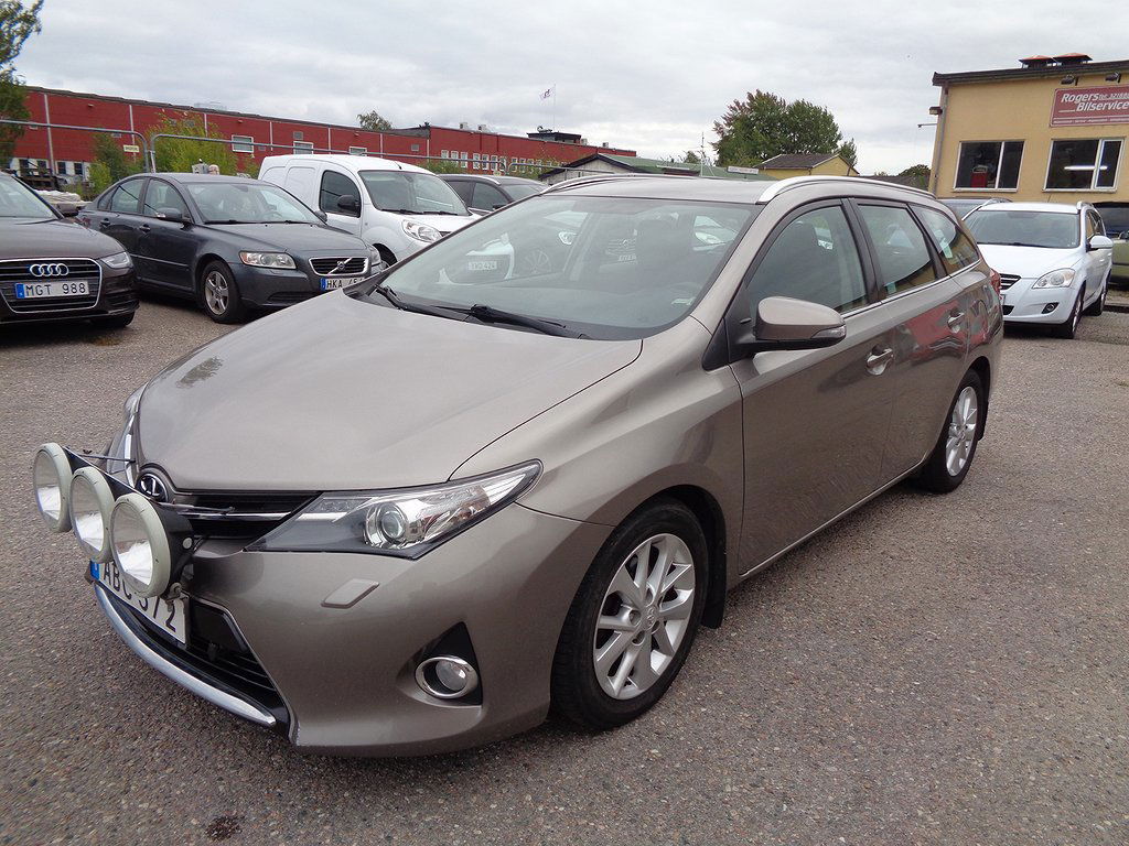 Toyota Auris 2013