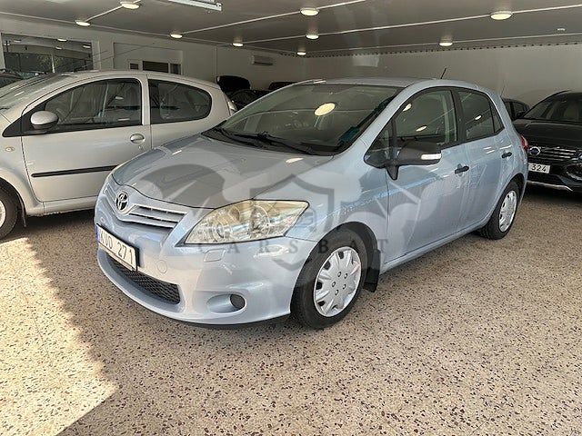 Toyota Auris 2010