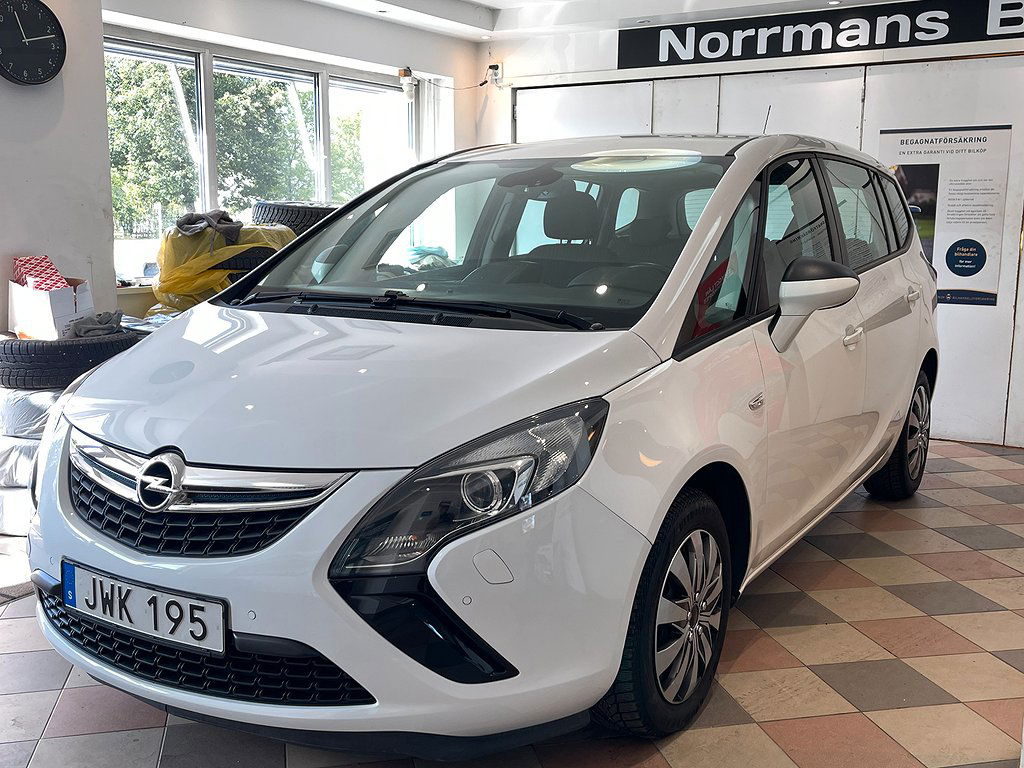 Opel Zafira 2015