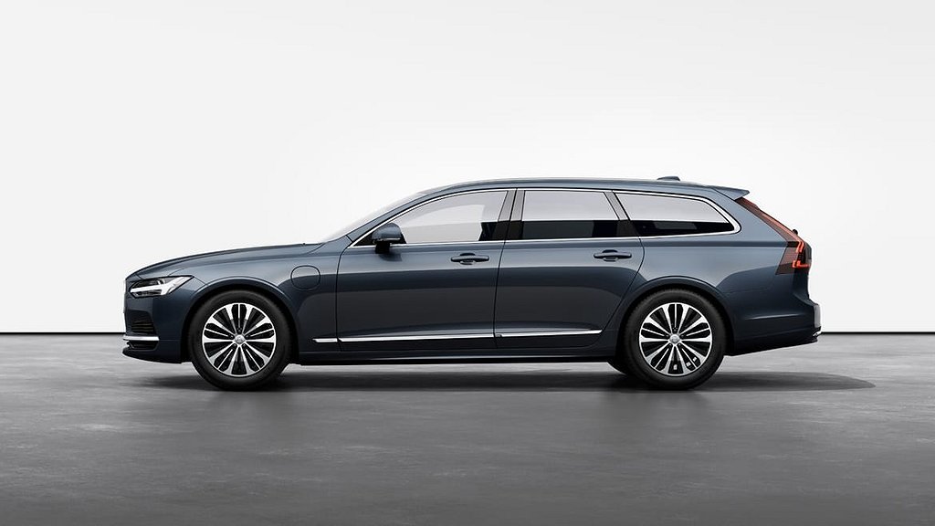 Volvo V90 2023