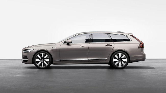 Volvo V90 2023