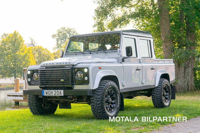 Land Rover Defender 2009