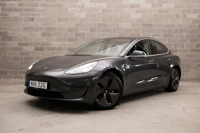 Tesla Model 3 2019