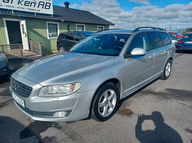 Volvo V70 2015