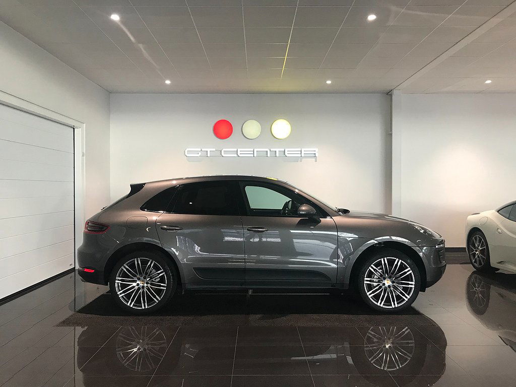 Porsche Macan 2014