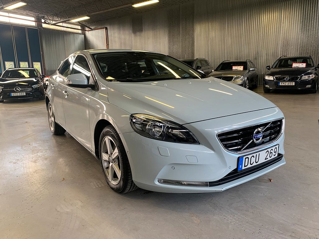 Volvo V40 2012