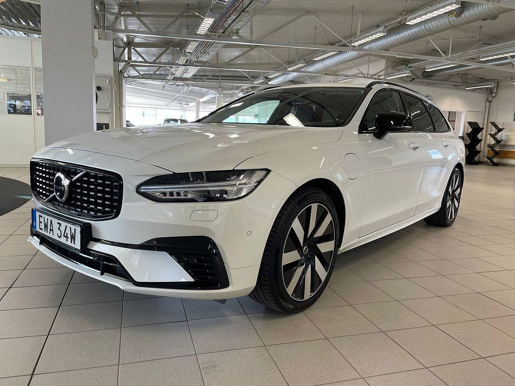 Volvo V90 2023