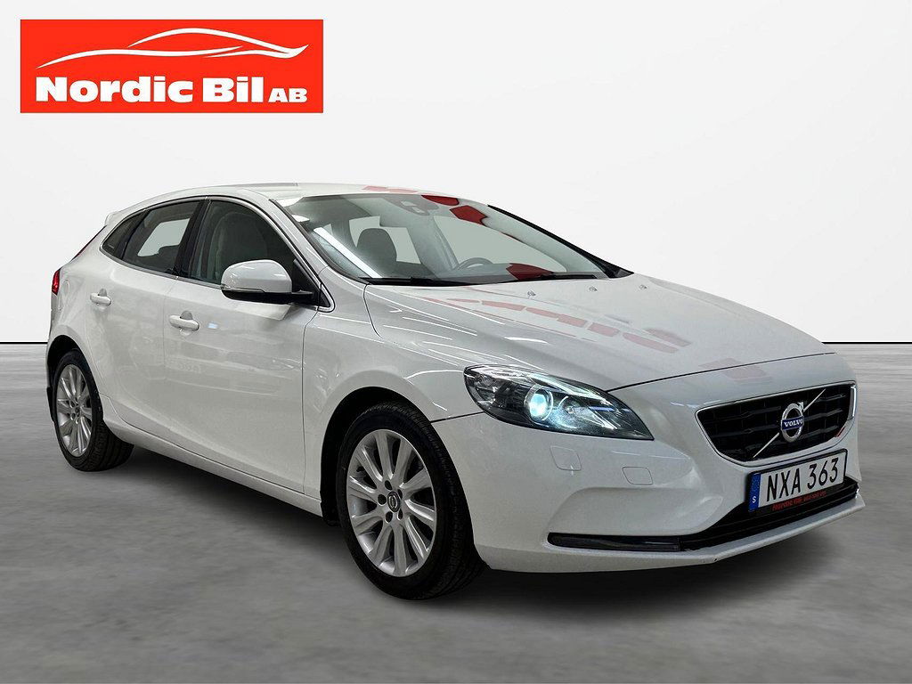 Volvo V40 2015