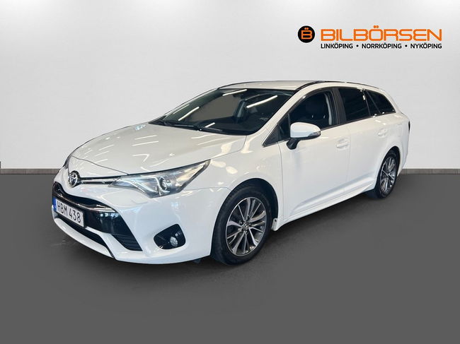 Toyota Avensis 2015