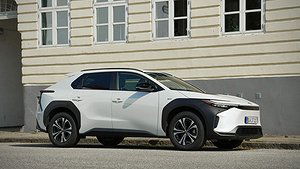 Toyota C-HR 2024