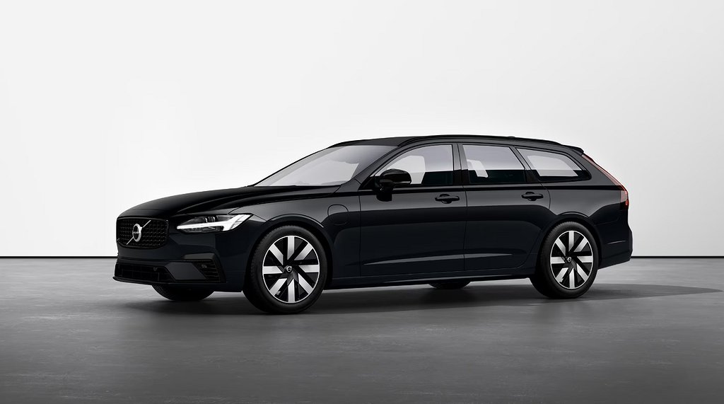 Volvo V90 2025