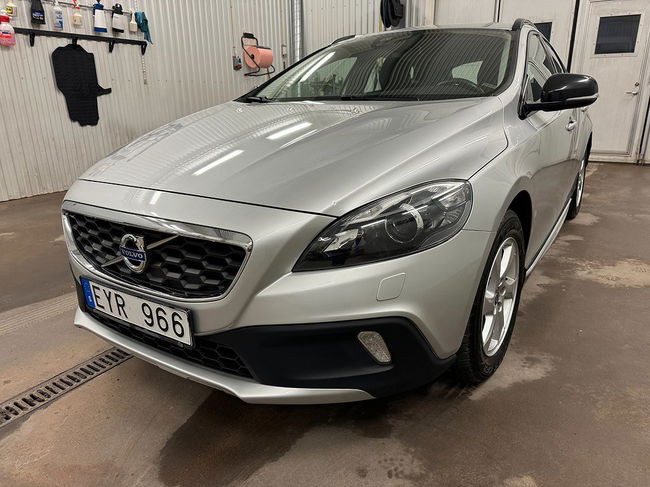 Volvo V40 2013