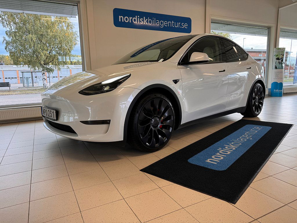 Tesla Model Y 2023