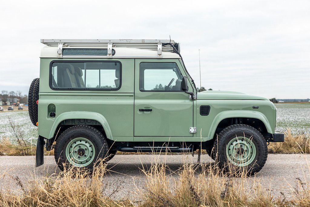 Land Rover Defender 2015