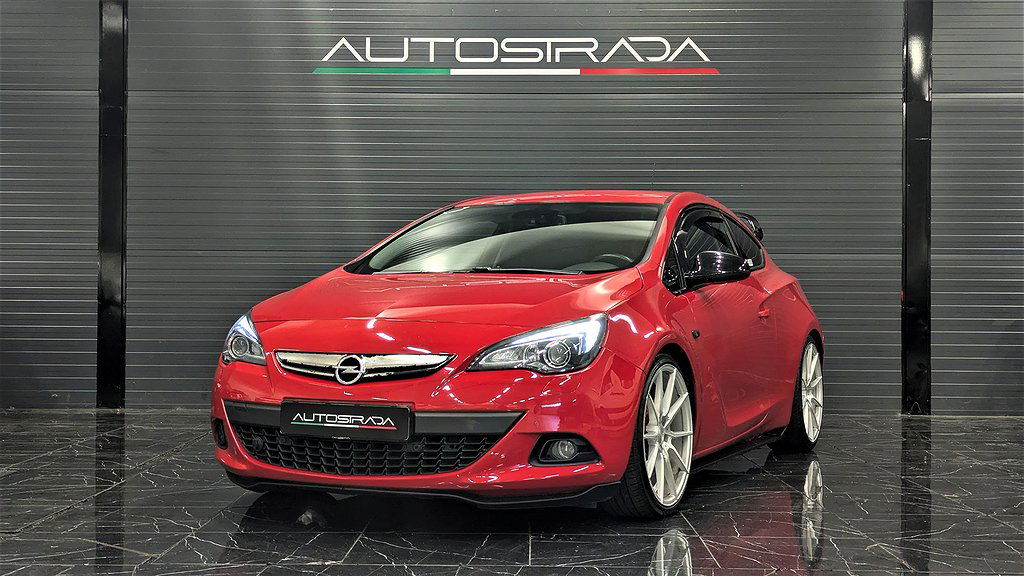 Opel Astra 2011