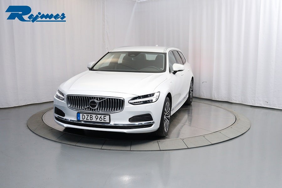 Volvo V90 2022