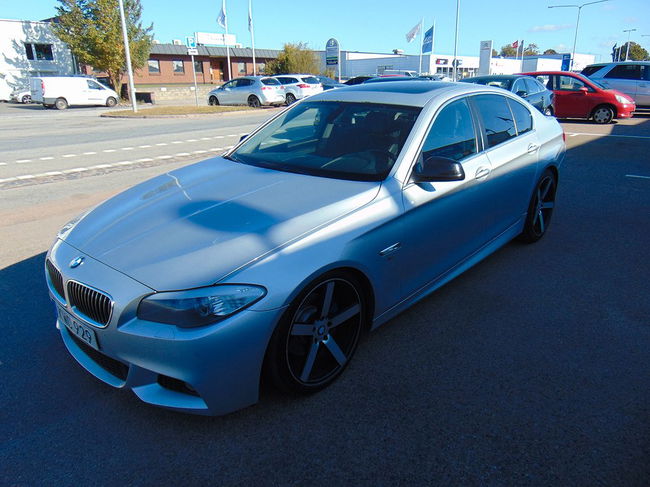 BMW 5 Series 520 2010