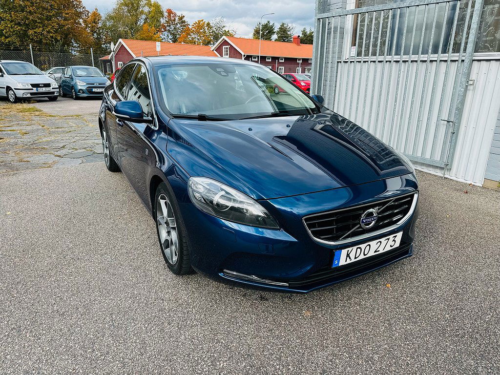 Volvo V40 2015