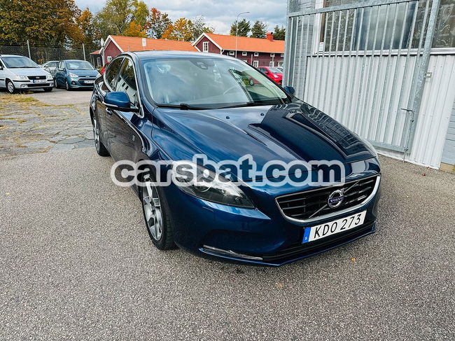 Volvo V40 2015